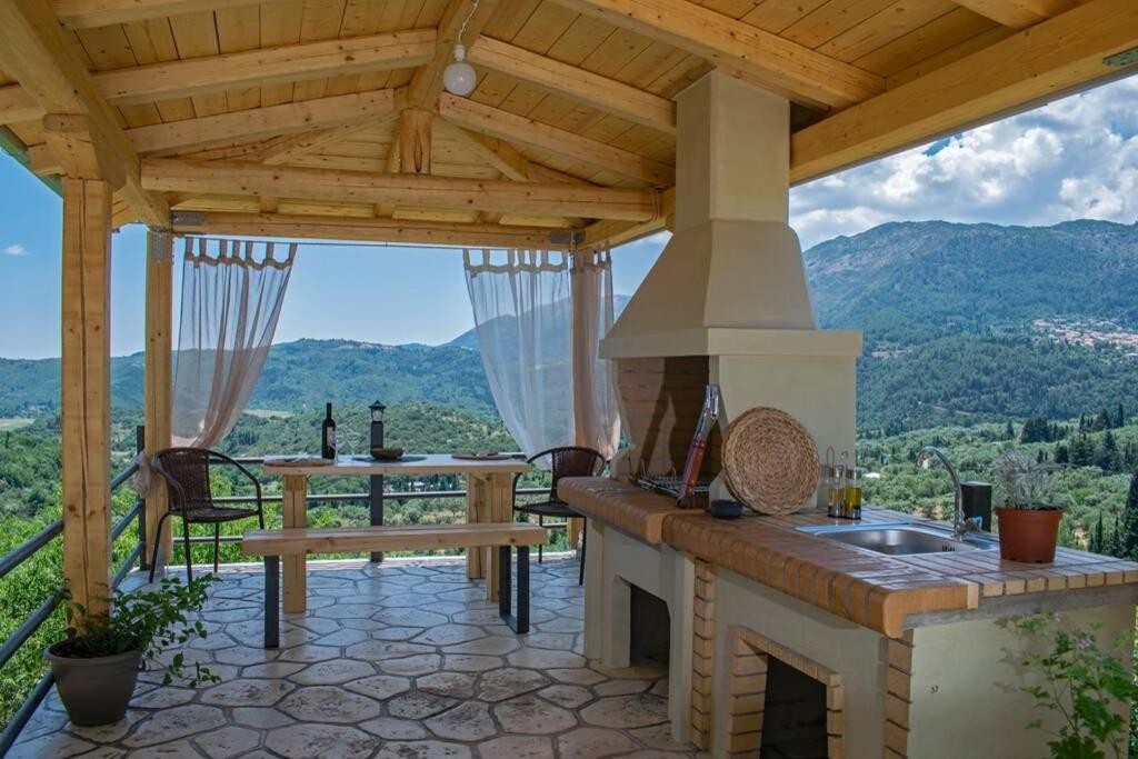 Ostria House Villa Pinakokhorion Bagian luar foto