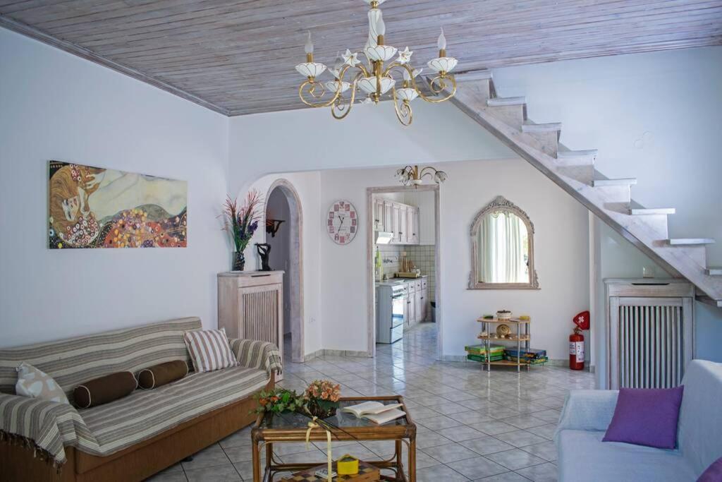Ostria House Villa Pinakokhorion Bagian luar foto