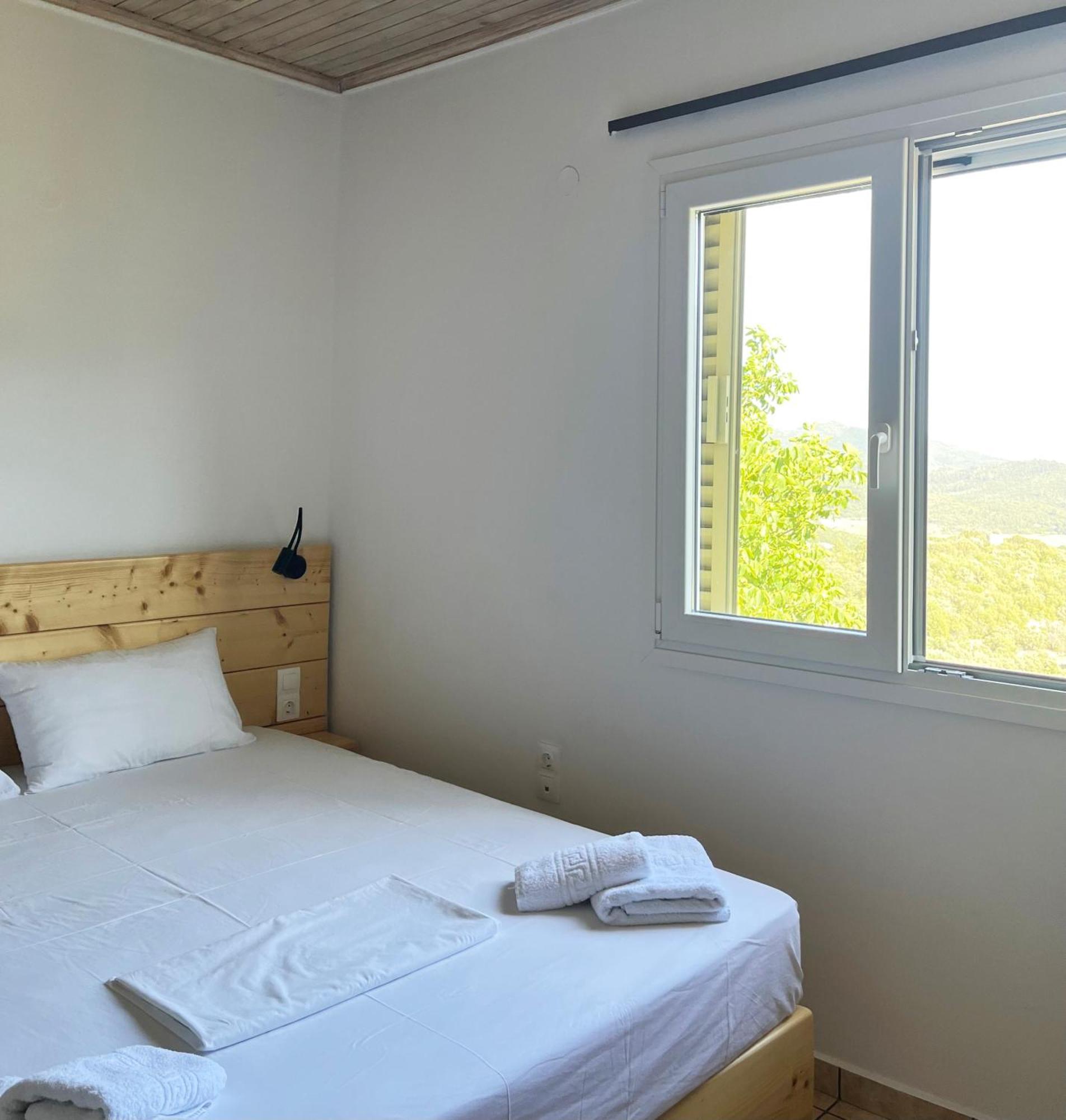 Ostria House Villa Pinakokhorion Bagian luar foto
